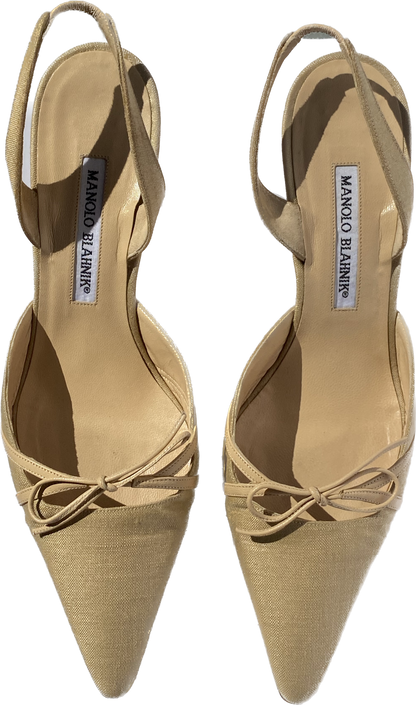 Manolo Blahnik Nude Slingbacks
