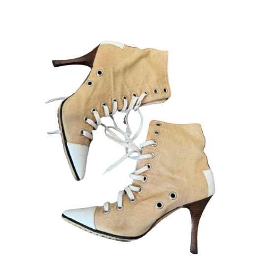 Manolo Blahnik 2003 Tan Sneaker Heels