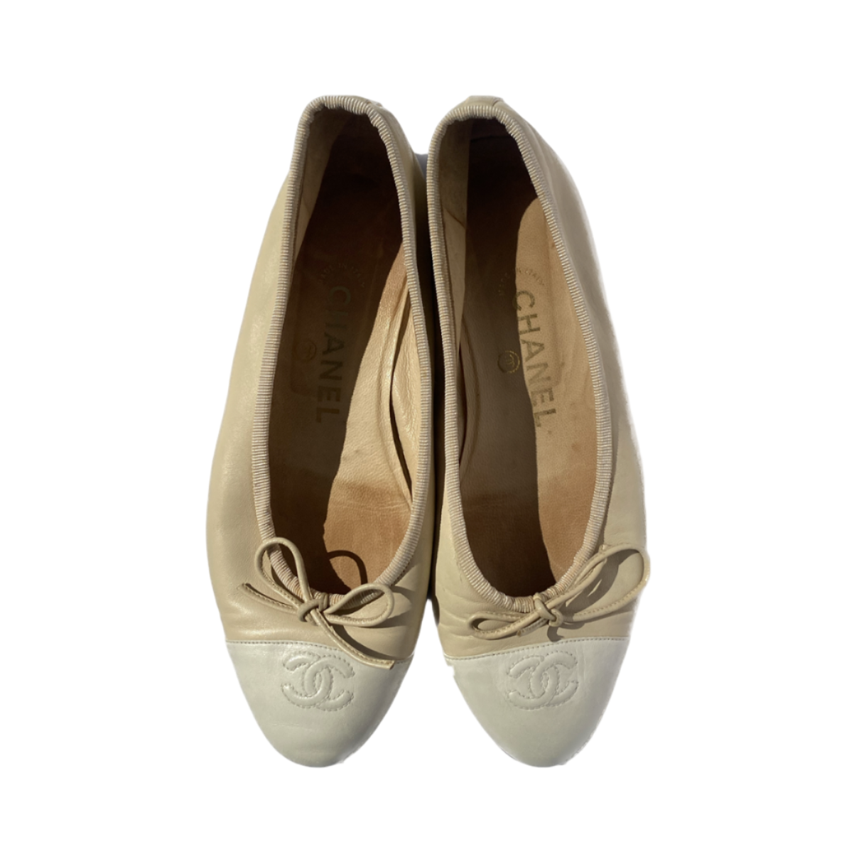 Chanel Nude/Cream Leather Ballet Flats