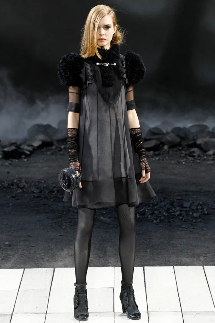 Chanel Black Long Lace Fingerless Gloves
