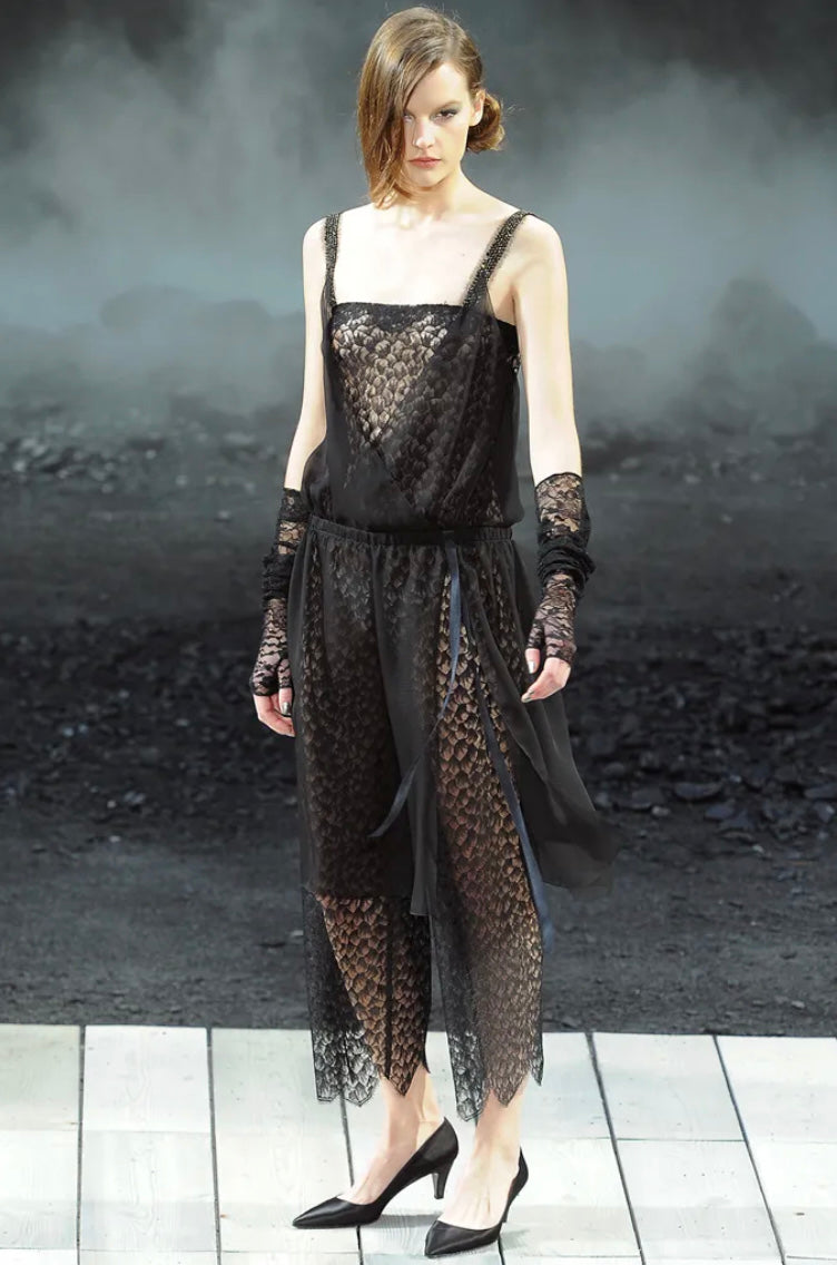 Chanel Black Long Lace Fingerless Gloves